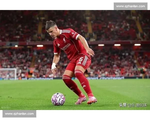 红军双赛日海报暗藏深意！范迪克镇场，萨拉赫携维尔茨点燃安菲尔德复仇之火