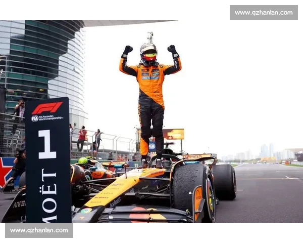 皮亚斯特里闪电起步领跑，勒克莱尔极速破 200kmh：2025 奥地利站速度盛宴